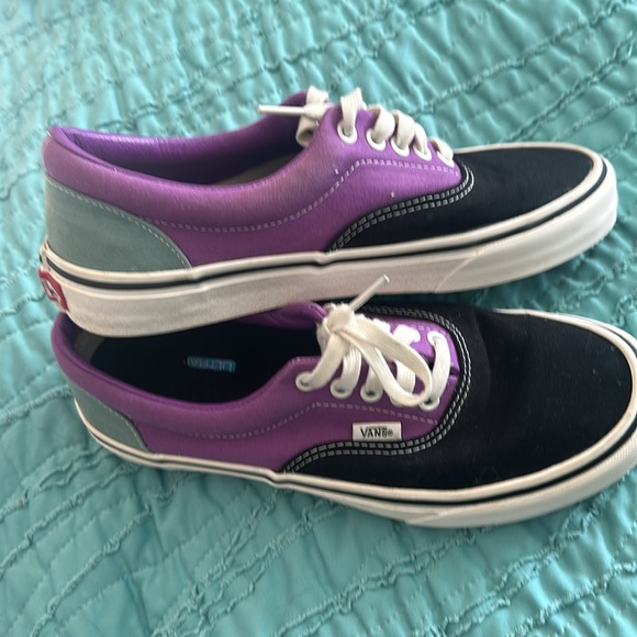 EUC Vans sz 8.5 m / 10 w black purple blue - Picture 5 of 7